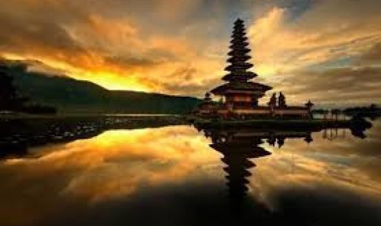 Danau Beratan