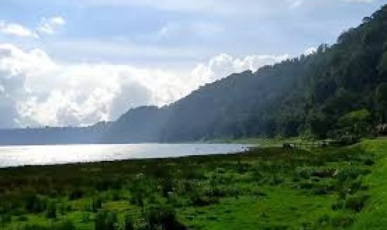 Danau Buyan