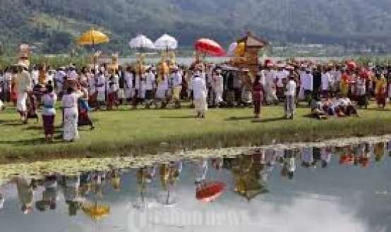 Danau Beratan